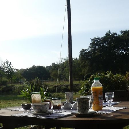 La Petite Lande Bed & Breakfast Menil Ngoại thất bức ảnh