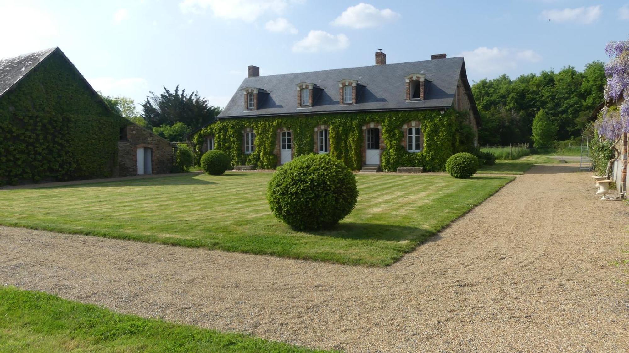 La Petite Lande Bed & Breakfast Menil Ngoại thất bức ảnh